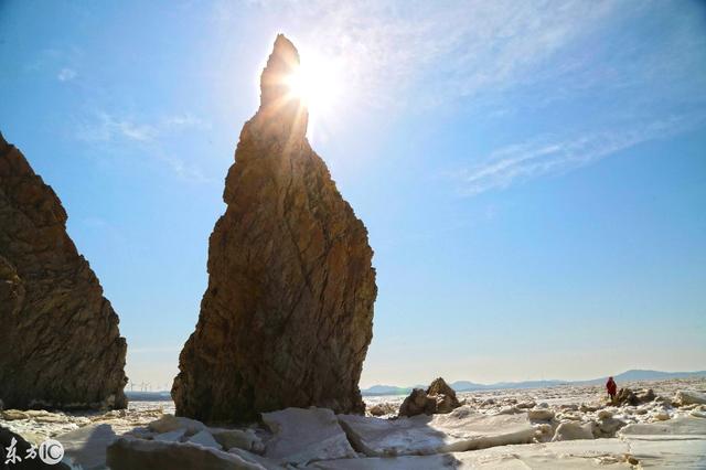 海蚀柱的形成过程，海蚀柱的形成过程可反映出（这里的海蚀地貌美的让人震撼）