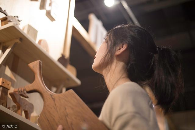 十二星座心疼自己的瞬间，十二星座心疼你的表现（12星座们心疼自己的瞬间）