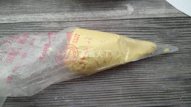 玉米面条怎么做，玉米面条怎么做好吃简单的做法（吃点粗粮来消灭你的节日脂肪吧）