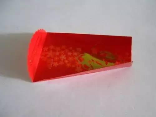 废旧纸杯再利用——灯笼的制作，废物利用纸杯手工制作大全灯笼（美美的纸艺小灯笼~）