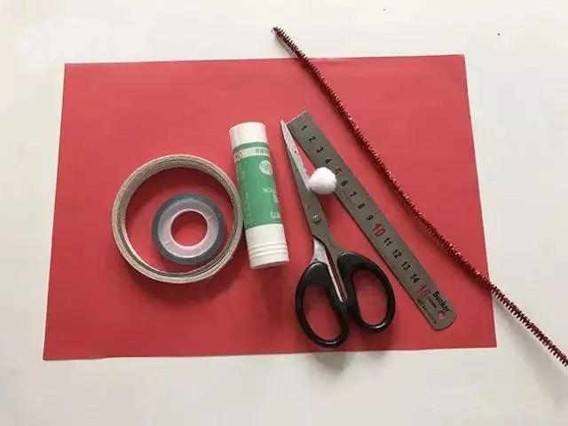 废旧纸杯再利用——灯笼的制作，废物利用纸杯手工制作大全灯笼（美美的纸艺小灯笼~）