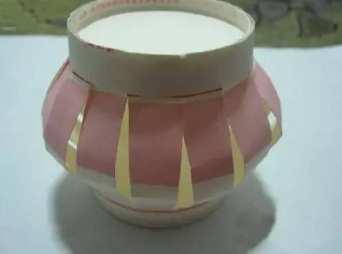 废旧纸杯再利用——灯笼的制作，废物利用纸杯手工制作大全灯笼（美美的纸艺小灯笼~）
