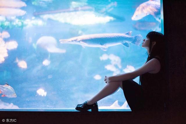 梦见捡到钱是什么意思，梦见捡钱是什么意思周公解梦（你有梦过捡钱或掉牙吗）