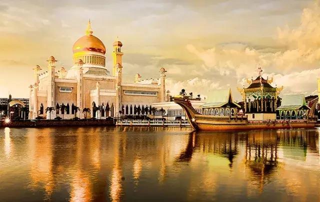 文莱在哪里，文莱在中国的哪个位置（超高福利的亚太首富——文莱）