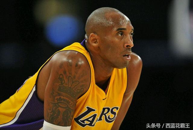 科比手臂的纹身是什么，科比右手手臂的纹身图案（从“玉臂匠”到“花臂老大爷”）
