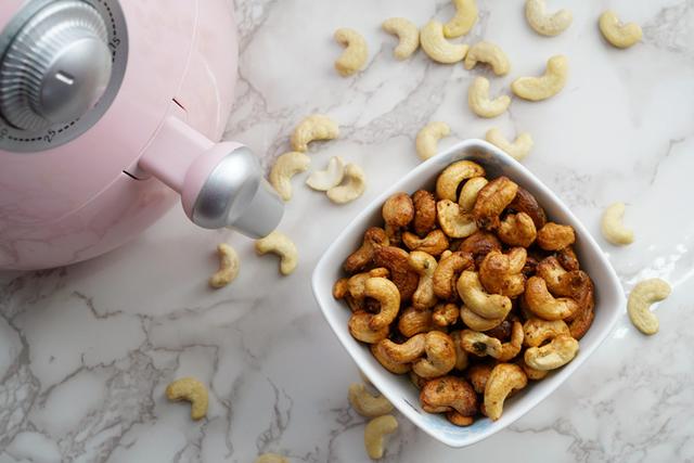 油炸腰果如何做，15分钟复制异国的特色炸腰果