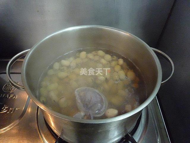 干蚕豆怎么做好吃，干蚕豆怎么炒做零食（原来1个炖肉料包就可以解决）