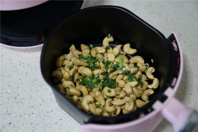 油炸腰果如何做，15分钟复制异国的特色炸腰果