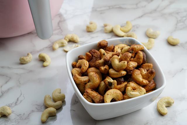 油炸腰果如何做，15分钟复制异国的特色炸腰果