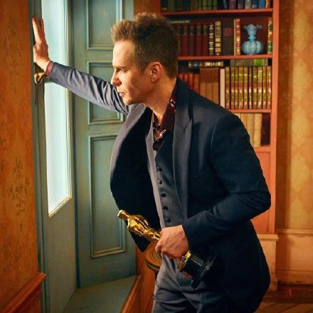 索菲娅维加拉以前写真，“神奇女侠”登上《名利场》写真