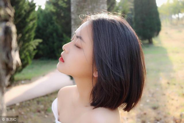 天秤男心中的女神，总想和女神恋爱的星座男（12星座男心中的女神典范）