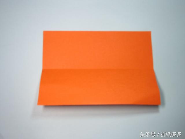 简单纸飞机的折法，简单的纸飞机折法（简单飞得远的纸飞机折纸）