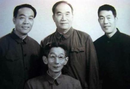 天津狗不理老板是谁，天津狗不理的来历狗不理的简历（吃了60年狗不理包子）