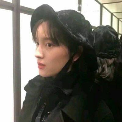 抖音流行女生头像微信，抖音流行女生头像（抖音头像图片女生头像霸气吸引人）