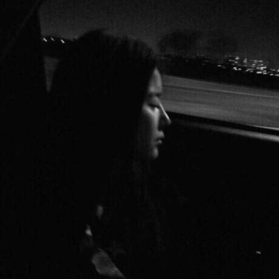 抖音流行女生头像微信，抖音流行女生头像（抖音头像图片女生头像霸气吸引人）