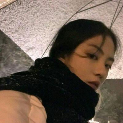 抖音流行女生头像微信，抖音流行女生头像（抖音头像图片女生头像霸气吸引人）