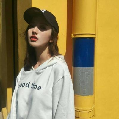 抖音流行女生头像微信，抖音流行女生头像（抖音头像图片女生头像霸气吸引人）