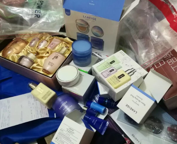 美宝莲化妆品价目表，美宝莲化妆品怎么样（<8天泰国穷游总结>产品使用及推荐）