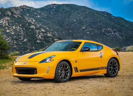 日产370z报价，售价58.5万元起（日产跑车370Z继任者或将于今年年底亮相）