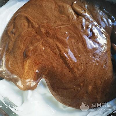 6寸可可戚风蛋糕，六寸可可戚风蛋糕完美配方（可可戚风蛋糕的做法）