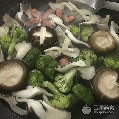 冒菜的做法及配方，成都冒菜的做法及配方（一个人在家也能做出好吃的冒菜）