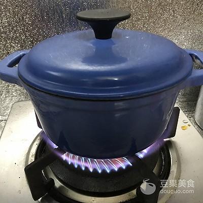 冒菜的做法及配方，成都冒菜的做法及配方（一个人在家也能做出好吃的冒菜）