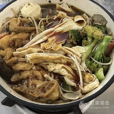 冒菜的做法及配方，成都冒菜的做法及配方（一个人在家也能做出好吃的冒菜）