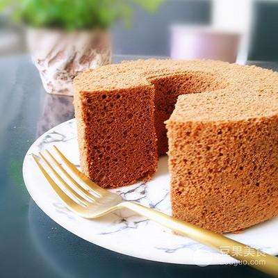 6寸可可戚风蛋糕，六寸可可戚风蛋糕完美配方（可可戚风蛋糕的做法）