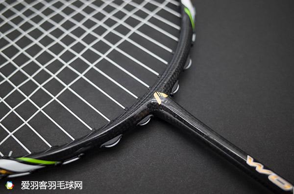 波力羽毛球拍特点以及详情介绍，羽毛球波浪拍（凌厉而不失灵活——艾迪宝WOVEN99测评）