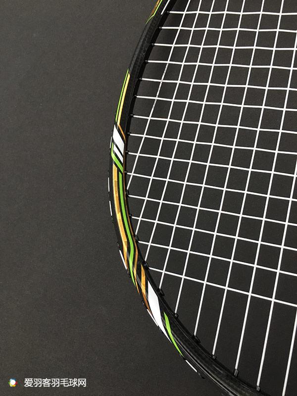 波力羽毛球拍特点以及详情介绍，羽毛球波浪拍（凌厉而不失灵活——艾迪宝WOVEN99测评）