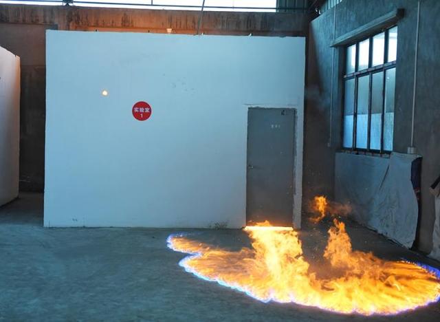 白电水是什么，白电水是做什么用的（宁波消防实验还原清洁剂火灾事故）