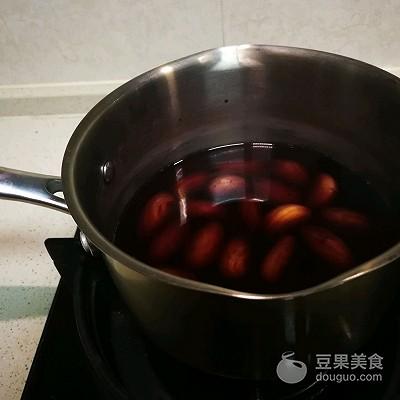 菠萝蜜核没煮熟有毒吗，菠萝蜜没熟透有毒吗（煮菠萝蜜核的做法）