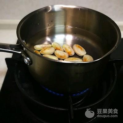 菠萝蜜核没煮熟有毒吗，菠萝蜜没熟透有毒吗（煮菠萝蜜核的做法）