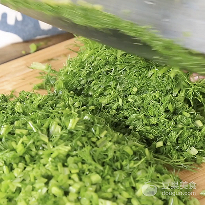 茴香肉丁包子最正宗的做法，茴香肉包子怎么做（老妈多年经验总结出的蒸包子松软不塌陷）