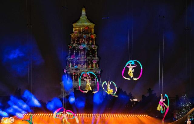 西安大雁塔喷泉，大雁塔音乐喷泉（西安人也未必见过这么美的大雁塔）