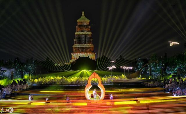 西安大雁塔喷泉，大雁塔音乐喷泉（西安人也未必见过这么美的大雁塔）