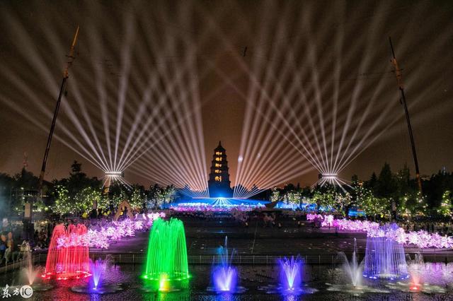 西安大雁塔喷泉，大雁塔音乐喷泉（西安人也未必见过这么美的大雁塔）