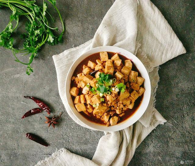 四川麻辣豆腐的做法，四川麻辣豆腐的做法 最正宗的做法（麻辣豆腐的做法）