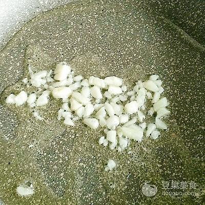 海带焯水多长时间，凉拌海带丝需要焯水吗（凉拌海带的做法）