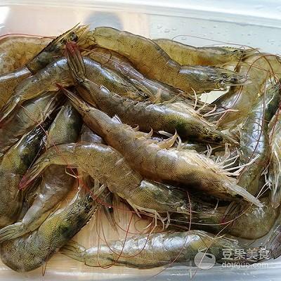 白灼基围虾煮几分钟才煮好（5分钟快手菜-白灼基围虾）