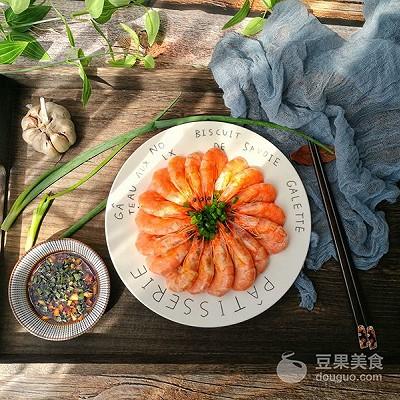 白灼基围虾煮几分钟才煮好（5分钟快手菜-白灼基围虾）
