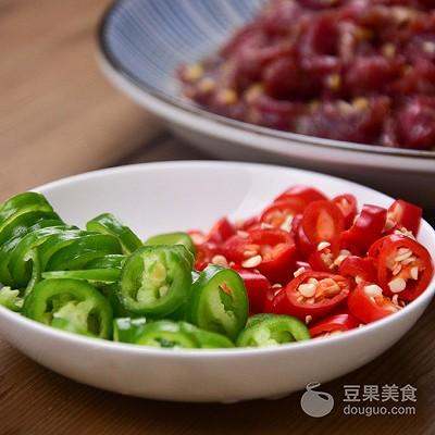 孜然牛肉最正宗做法，孜然牛肉的做法