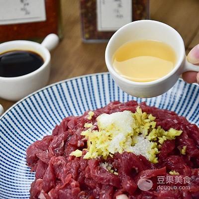 孜然牛肉最正宗做法，孜然牛肉的做法
