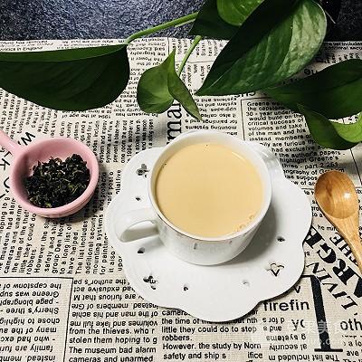 煮焦糖奶茶的正确方法，做焦糖奶茶要放水吗（焦糖奶茶的做法）