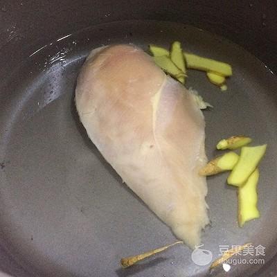 凉拌鸡丝的做法，凉拌鸡的制作方法和配料窍门（万用凉拌汁：凉拌鸡丝）
