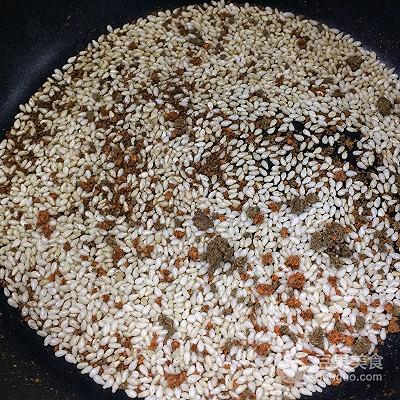 凉拌鸡丝的做法，凉拌鸡的制作方法和配料窍门（万用凉拌汁：凉拌鸡丝）