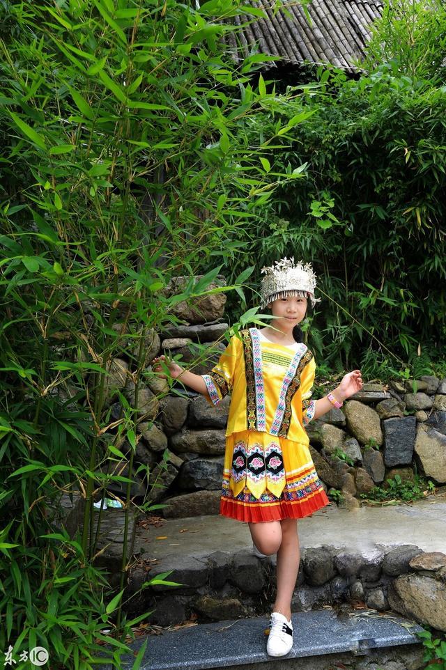 畲这个字念啥，畲这个字怎么读（中国畲族第一乡留影）