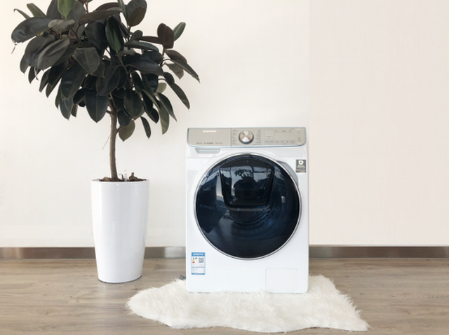 三星洗衣机功能图标，三星的洗衣机怎么样（三星新品智慕多维双驱洗衣机评测）