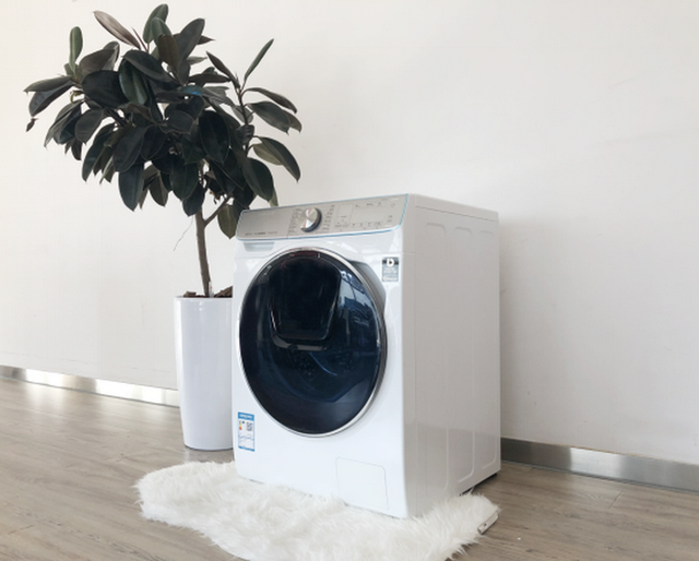 三星洗衣机功能图标，三星的洗衣机怎么样（三星新品智慕多维双驱洗衣机评测）