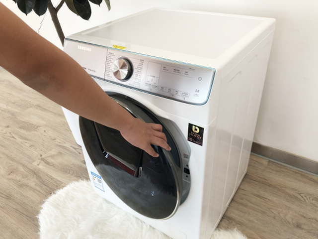 三星洗衣机功能图标，三星的洗衣机怎么样（三星新品智慕多维双驱洗衣机评测）